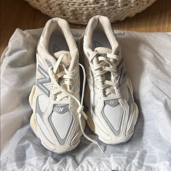 New Balance 9060 Sneakers - Picture 2 of 7